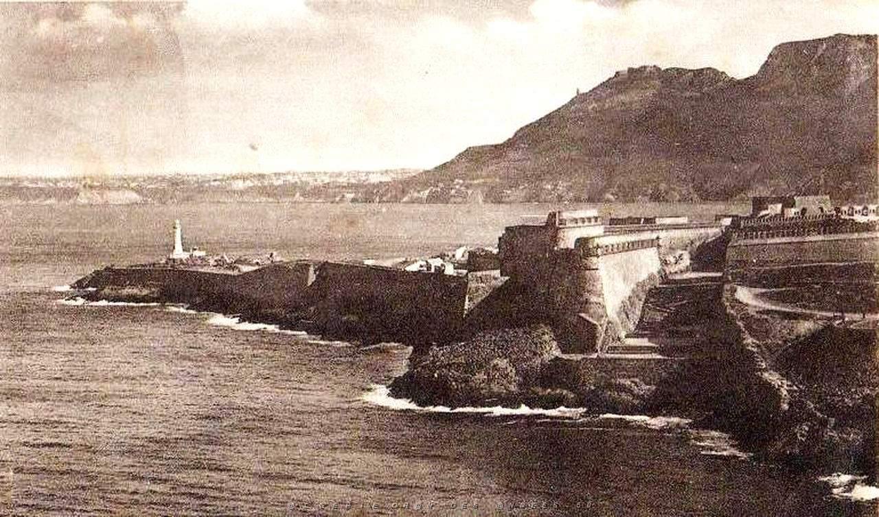 CD ei- 073- Mers-el-kebir- Fort ouest.JPG